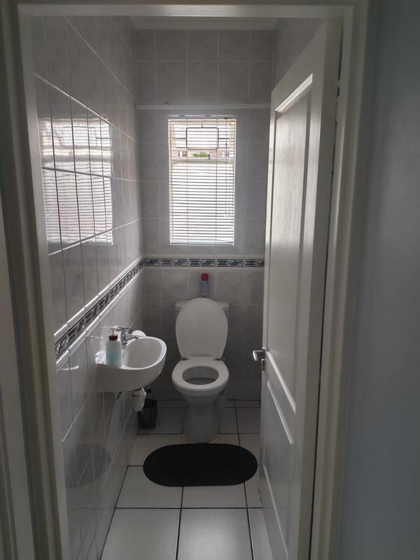 4 Bedroom Property for Sale in Parkside Eastern Cape